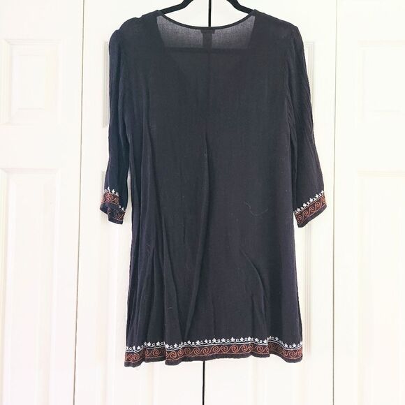 Forever21 Black Embroidered Boho Mini Dress Size Small - Picture 2 of 4